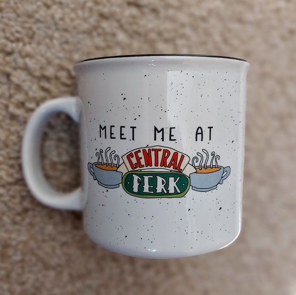 Official Friends TV Series Bundle - Glassware Set, Mug, List Pad, and Pen - Picture 3 of 4